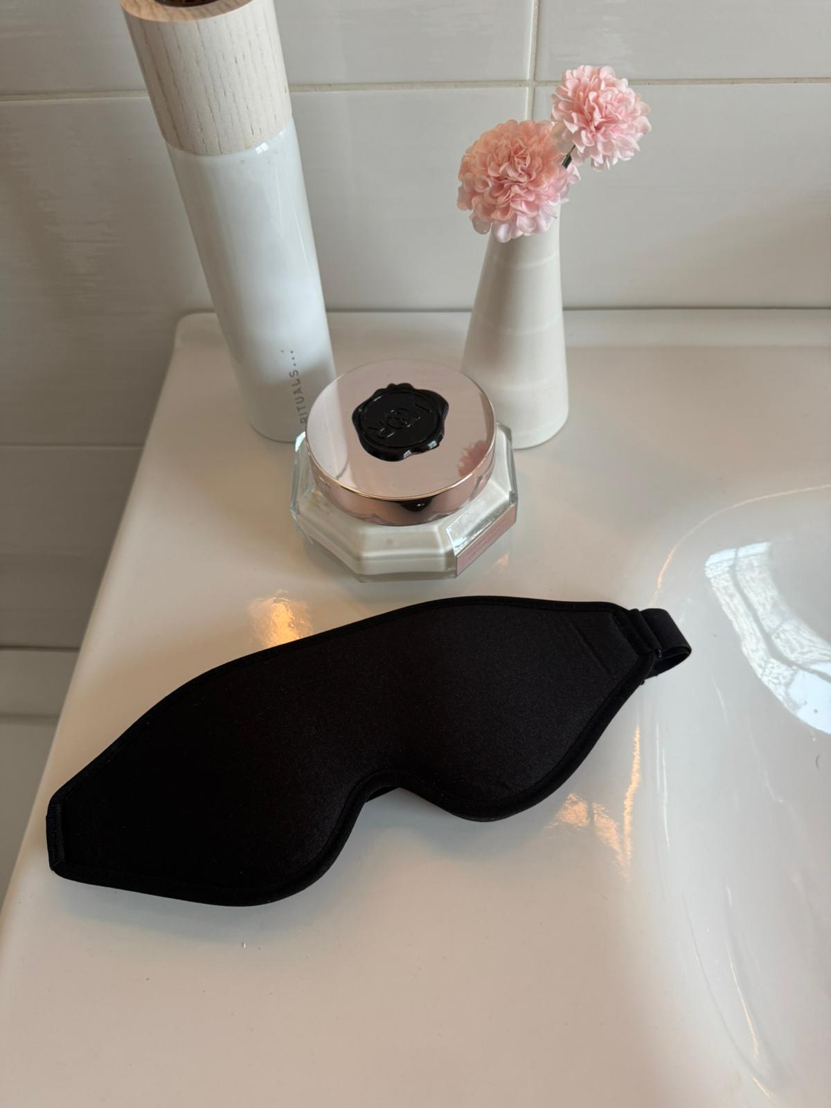 Review by Emma Karlsson